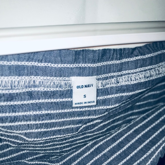 Old Navy Blouse - Picture 2 of 2